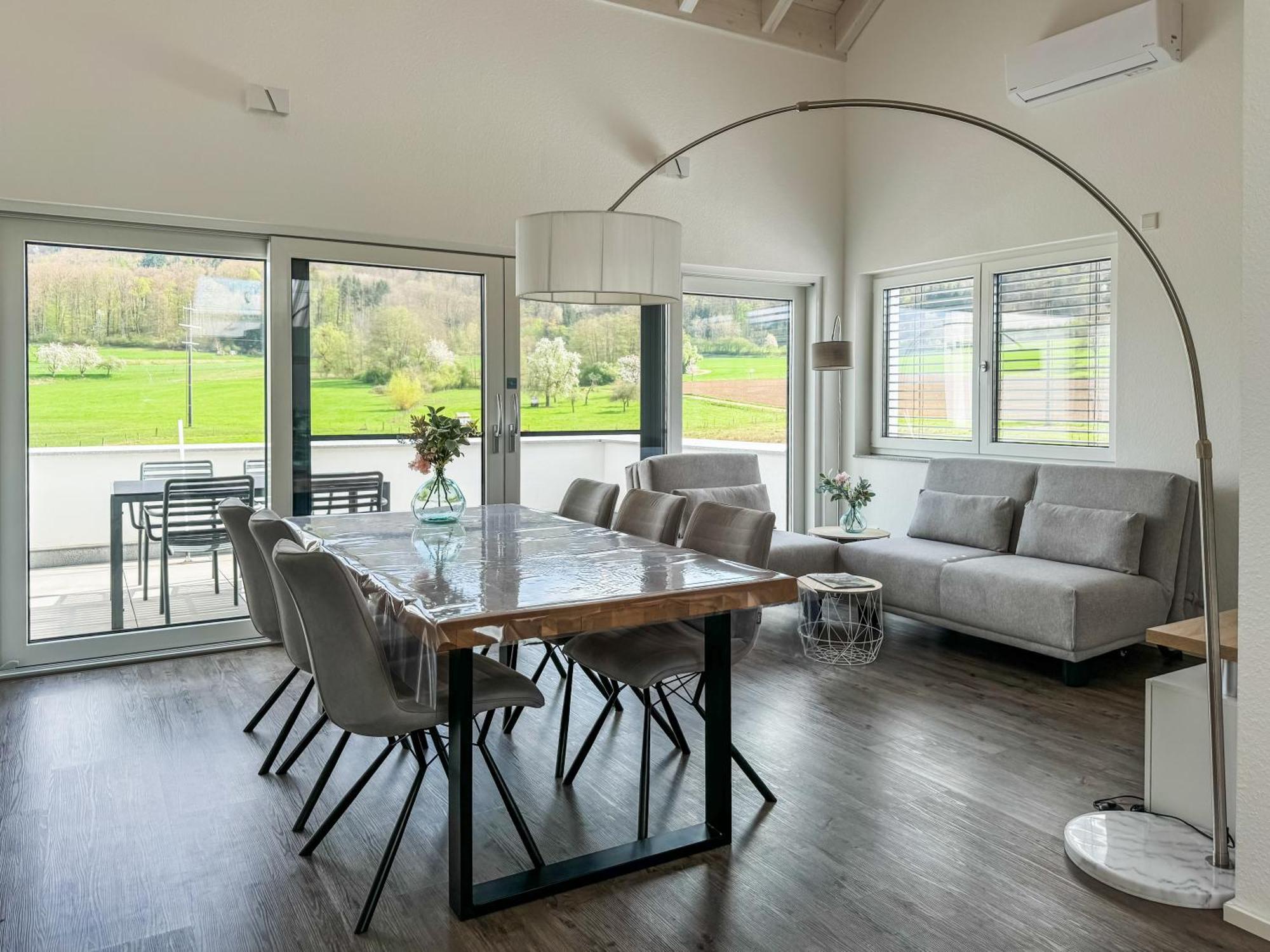 Wunderschoene Helle Wohnung Mit Grosser Dachterrasse Gottmadingen Exterior photo